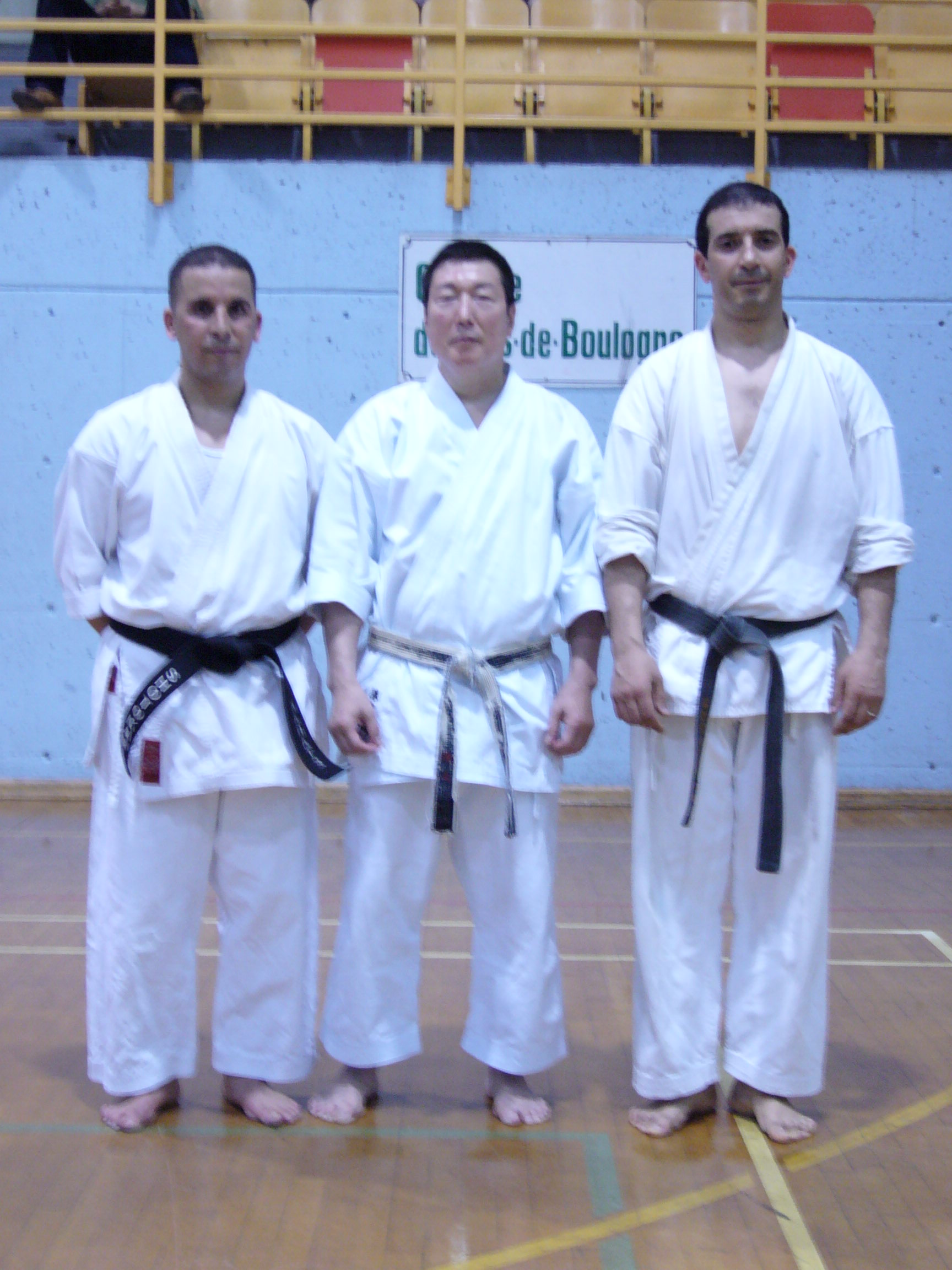 Rachid et Katsumata 2000